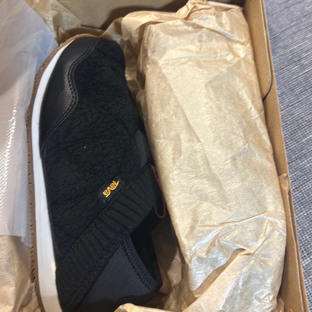 Teva - Picture 2 of 7